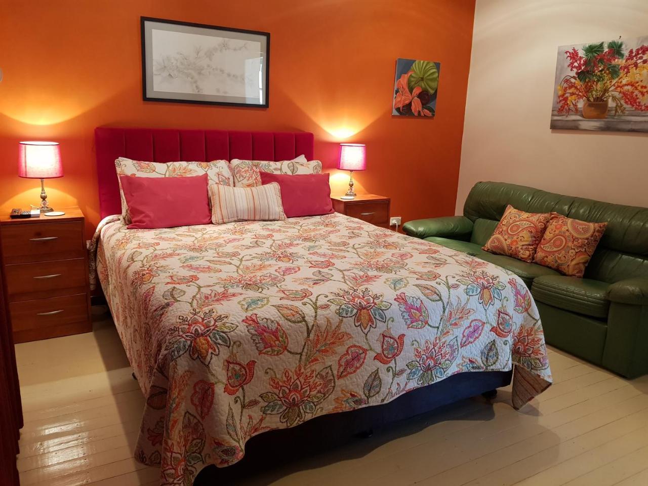 Sonja'S Bed And Breakfast Lightning Ridge Exterior photo